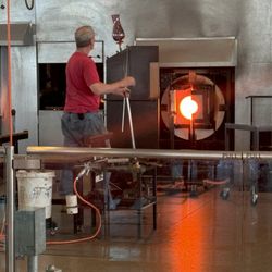 Glass Pavillion - Glass making/blowing demonstration