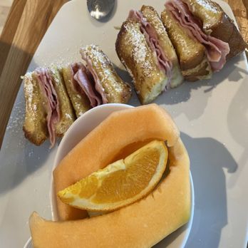 Broken Yolk Cafe - Monte Cristo - Breakfast & Brunch Near Me - Irvine, California Broken Yolk Cafe - Monte Cristo - Breakfast & Brunch Near Me - Irvine, California