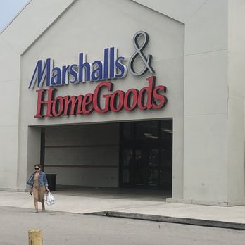 Marshalls - Outside - Department Stores Near Me - Aventura, Florida