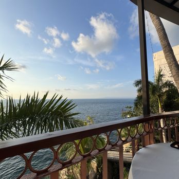 Le Kliff - Seafood Near Me - Boca de Tomatlán, JAL