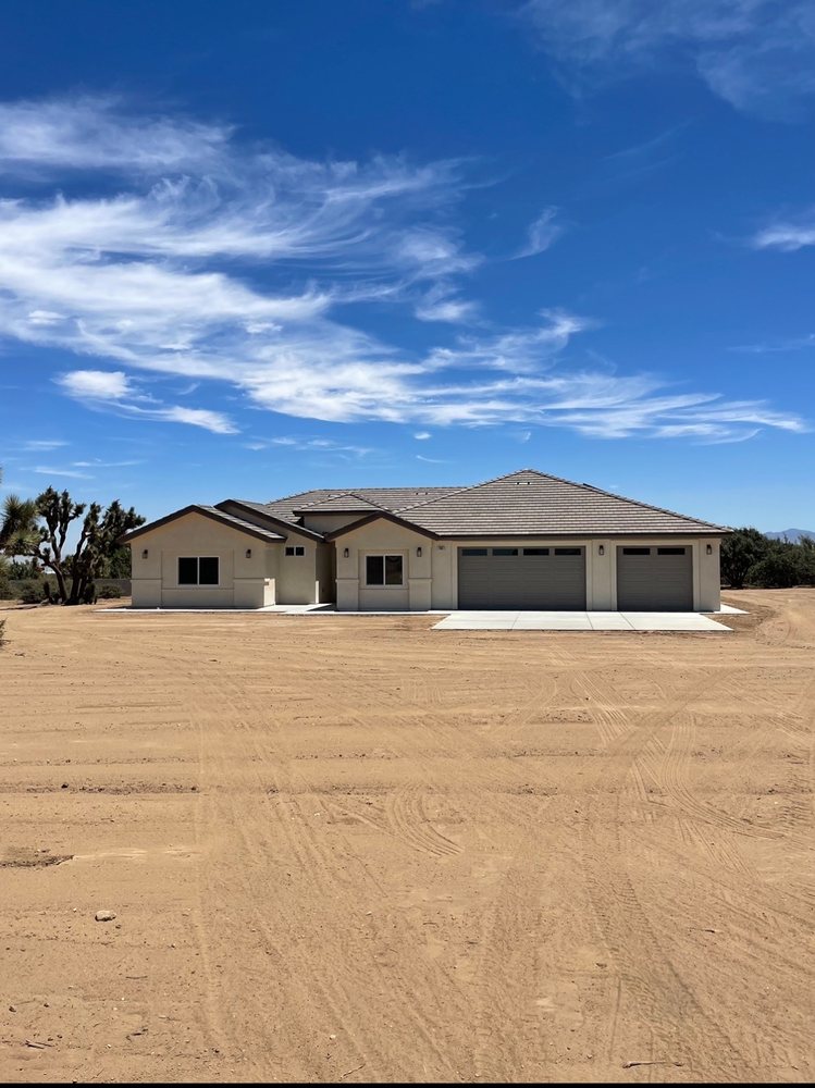 Spilsbury Garage Door - Garage Door Contractor in Apple Valley, CA
