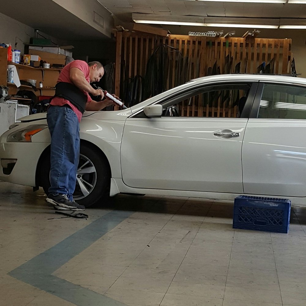 Sam's Auto Glass - Windshield replacemt - Auto Glass Services Near Me - Stanton, California Sam's Auto Glass - Windshield replacemt - Auto Glass Services Near Me - Stanton, California