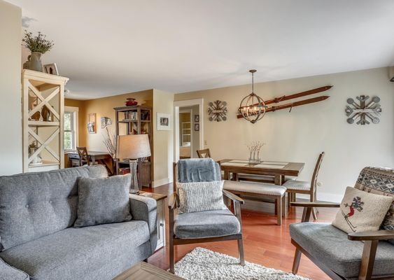 Stowe Country Homes by null