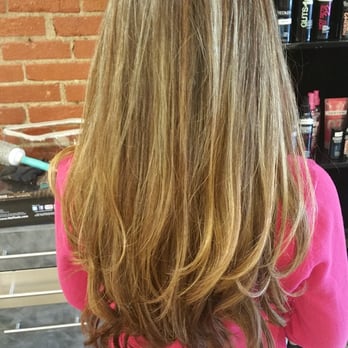 1202 Salon and Spa - Hair Salons Near Me - Pasadena, California