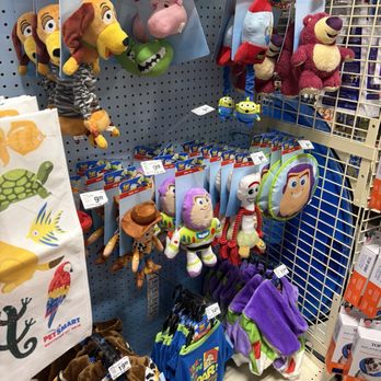 PetSmart - Pet Stores Near Me - Sherman Oaks, California