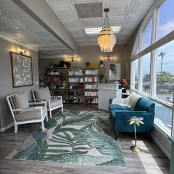 The Loma Salon and Spa - Come lounge with us