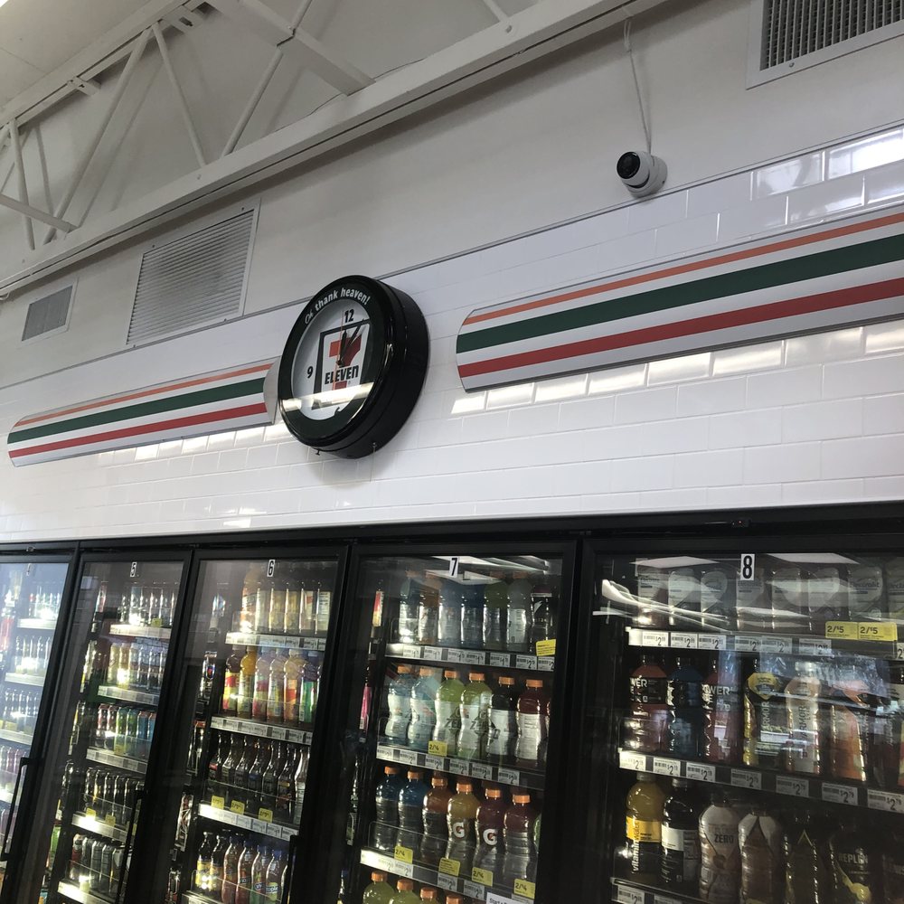 7-Eleven - the inside of a grocery store - Convenience Stores Near Me - Fresno, California