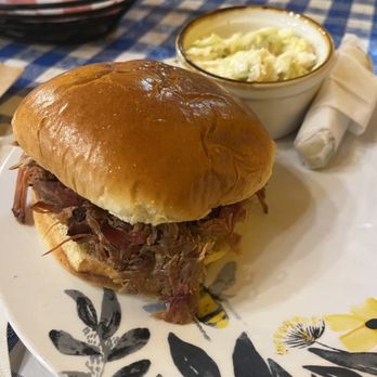Little Rock Stock Cafe - Juicy pulled pork sandwich!!! - Barbeque Near Me - Wauconda, Illinois