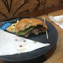 Burger Pl8