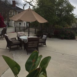 Marissa House - Large garden patio with views of the city and ocean.