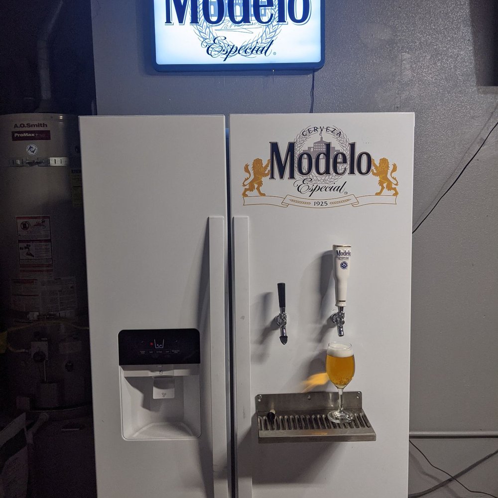 Modelo LED sign. Modelo LED sign.