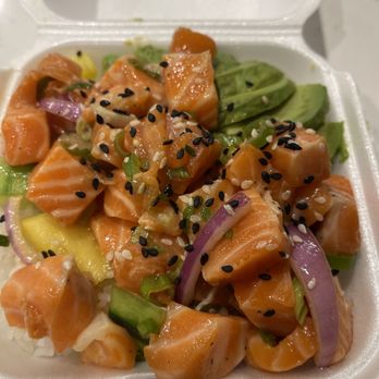 North Fresh Sushi and Poke - a close up of a sushi and poke dish - Food Trucks Near Me - Bend, Oregon North Fresh Sushi and Poke - a close up of a sushi and poke dish - Food Trucks Near Me - Bend, Oregon