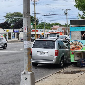 Hamza & Madina - In front of CVS drugstore. 4 carts to choose from here on Sunday 9/25/22 - Street Vendors Near Me - Glen Oaks, New York
