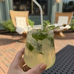 The Rumpled Queen - Cucumber prosecco