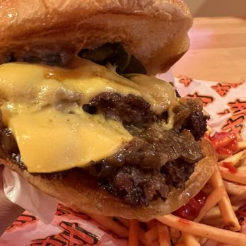 Heavy Handed - Burgers Near Me - Los Angeles, California