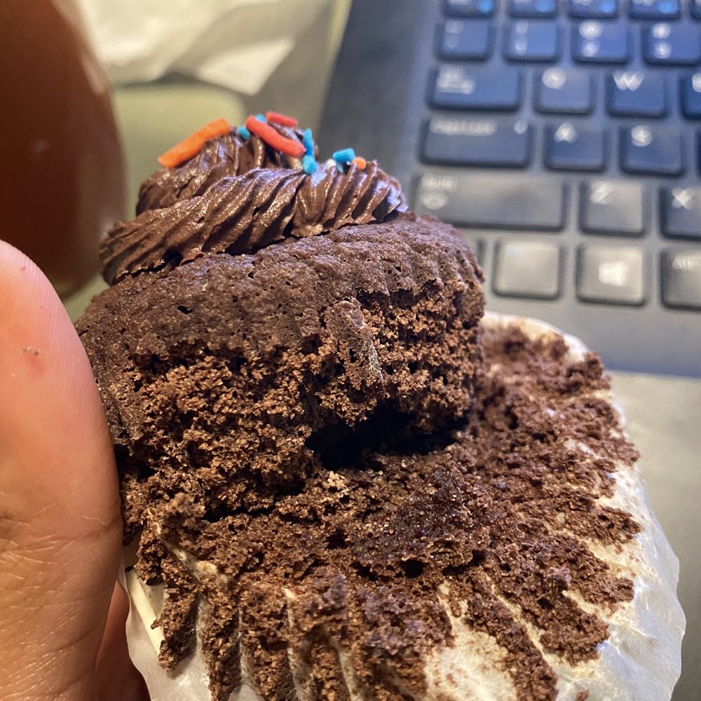 Zambawango - Chocolate cupcake - Coffee & Tea Near Me - Sandy Springs, Georgia Zambawango - Chocolate cupcake - Coffee & Tea Near Me - Sandy Springs, Georgia