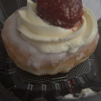 Cafe Dulce - Strawberry and cream donut - Coffee & Tea Near Me - Los Angeles, California