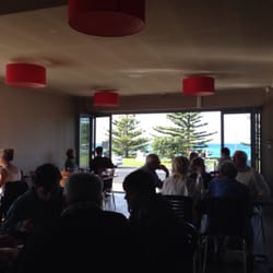 Front Beach Cafe - Restaurant