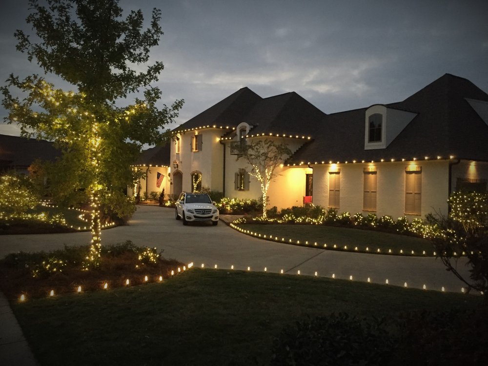 SHINE RIGHT CHRISTMAS LIGHTS Updated May 2024 25 Photos