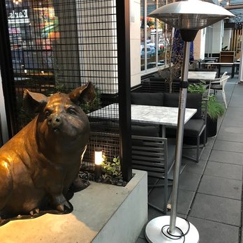 Earls Kitchen + Bar - Canadian (New) Near Me - Burnaby, British Columbia Earls Kitchen + Bar - Canadian (New) Near Me - Burnaby, British Columbia