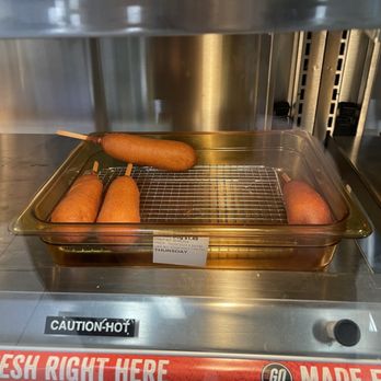 7-Eleven - hot dogs cooking in a commercial oven - Gas Stations Near Me - Sacramento, California