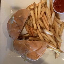 Logie's on Beltline - Swiss, and mushroom Berger
