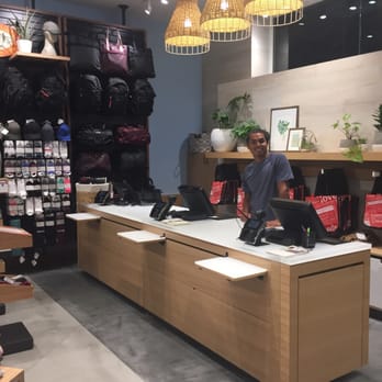 lululemon - Sports Wear Near Me - Honolulu, Hawaii
