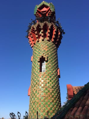 El Capricho de Gaudí by null