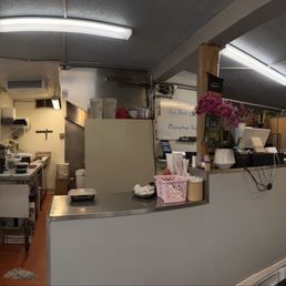 Al's Thai counter