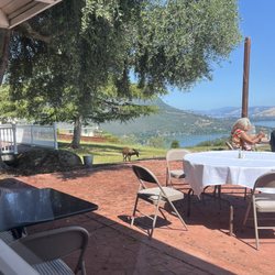 Riviera Hills Restaurant & Lounge
