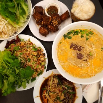 Vientiane Grocery - Vietnamese Spareribs Laos Papaya Salad Nam Khao Chicken Khao Poon Side of Sticky Rice - Laotian Near Me - Seattle, Washington Vientiane Grocery - Vietnamese Spareribs Laos Papaya Salad Nam Khao Chicken Khao Poon Side of Sticky Rice - Laotian Near Me - Seattle, Washington
