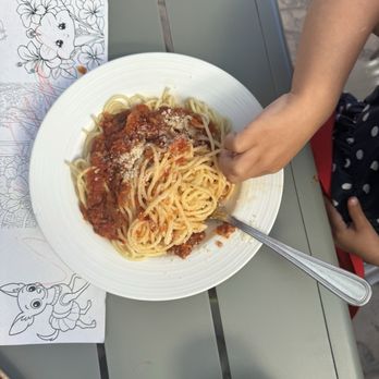 Robins Restaurant - Kids spaghetti - New American Near Me - Cambria, California Robins Restaurant - Kids spaghetti - New American Near Me - Cambria, California