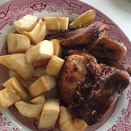 Quarter chicken with plantains and yuca