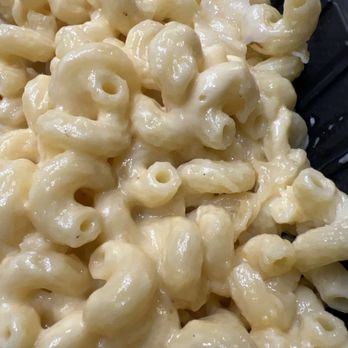 Sonder - Zero flavor and not fresh Parmesan. - American Near Me - Bakersfield, California