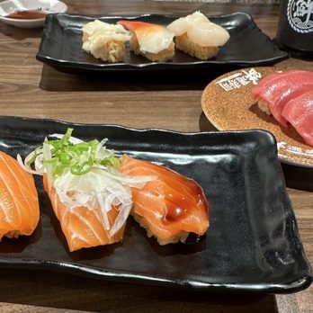 Waka Sakura - Salmon, tuna and shellfish combo. - Conveyor Belt Sushi Near Me - Irvine, California Waka Sakura - Salmon, tuna and shellfish combo. - Conveyor Belt Sushi Near Me - Irvine, California