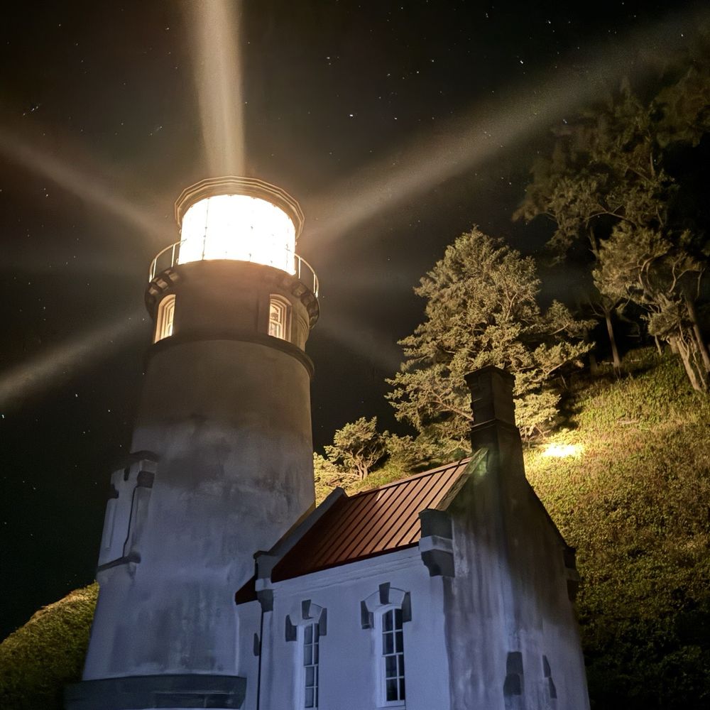 Heceta Lighthouse Bed & Breakfast - Bed & Breakfast Near Me - Yachats, Oregon Heceta Lighthouse Bed & Breakfast - Bed & Breakfast Near Me - Yachats, Oregon