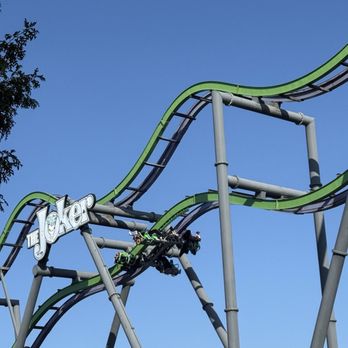 Six Flags Great Adventure - Joker - malfunctioning - Amusement Parks Near Me - Jackson Township, New Jersey