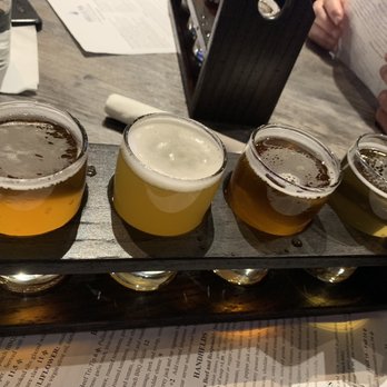 HELLUVA Brewing Company - Beer flights - Brewpubs Near Me - Chandler, Arizona