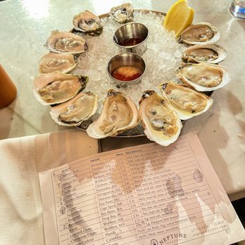 Neptune Oyster - Selections of oysters - Seafood Near Me - Boston, Massachusetts Neptune Oyster - Selections of oysters - Seafood Near Me - Boston, Massachusetts