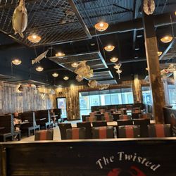 The Twisted Crab - Seating