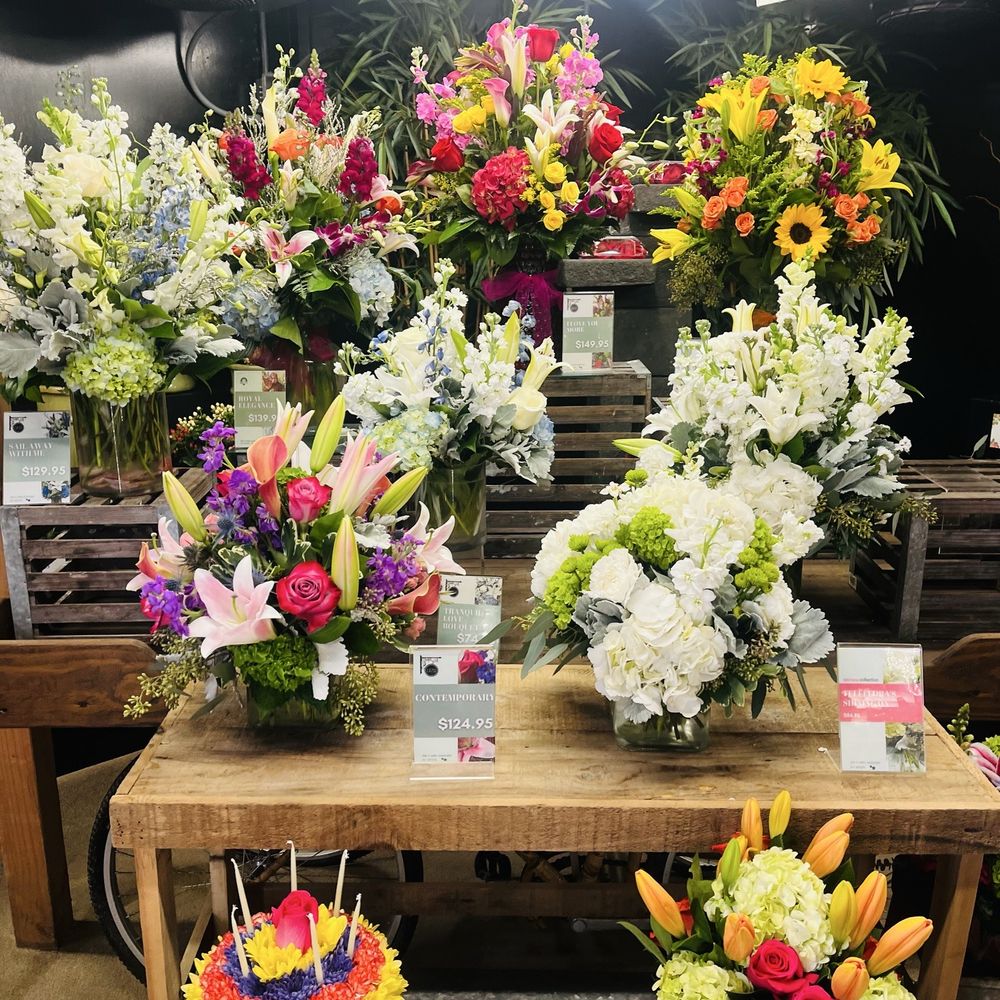Kuhn Flowers - Florists Near Me - Jacksonville, Florida Kuhn Flowers - Florists Near Me - Jacksonville, Florida