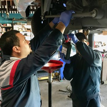 Tony's Auto Service - Changing the fluid in the differential. EV's don't have a transmission. This is a once every 5 years service. - Auto Repair Near Me - Los Angeles, California Tony's Auto Service - Changing the fluid in the differential. EV's don't have a transmission. This is a once every 5 years service. - Auto Repair Near Me - Los Angeles, California