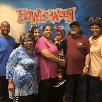 Great Wolf Lodge - Pajama party - Resorts Near Me - Concord, North Carolina