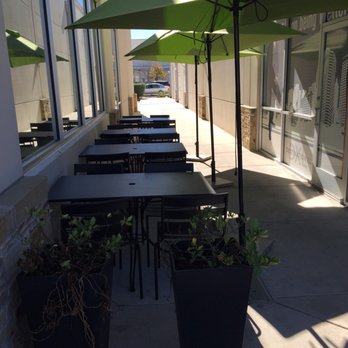 Salata - Outside seating - Salad Near Me - San Antonio, Texas
