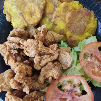 Puerto Madero - Masitas de pollo (fried chicken fillets with fried plantains and sald) - Juice Bars & Smoothies Near Me - Mayagüez, Puerto Rico Puerto Madero - Masitas de pollo (fried chicken fillets with fried plantains and sald) - Juice Bars & Smoothies Near Me - Mayagüez, Puerto Rico