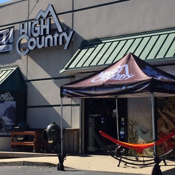 High Country Outfitters - They carry Smart wool socks - winter's coming tomorrow 35-57F. - Outdoor Gear Near Me - Atlanta, Georgia High Country Outfitters - They carry Smart wool socks - winter's coming tomorrow 35-57F. - Outdoor Gear Near Me - Atlanta, Georgia