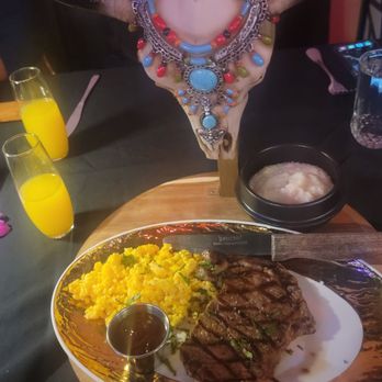 Deluxe Fun Dining - Bars Near Me - Charlotte, North Carolina Deluxe Fun Dining - Bars Near Me - Charlotte, North Carolina