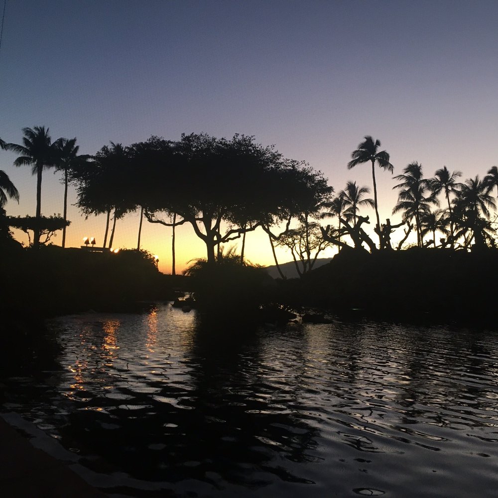 Son'z Steakhouse - Sunset - Steakhouses Near Me - Lahaina, Hawaii