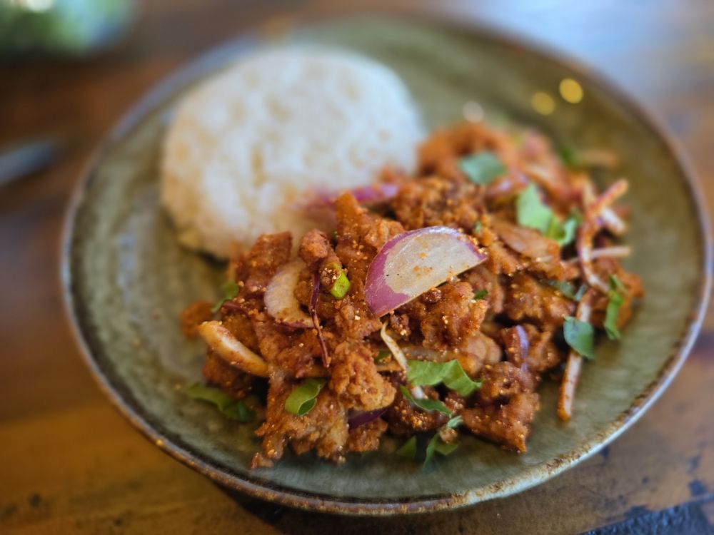 Food from Samuthr Thai Restaurant