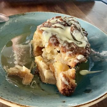 Tidal Raves Seafood Grill - Bread Pudding with Bourbon Sauce - New American Near Me - Depoe Bay, Oregon